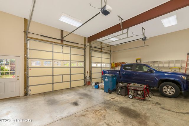 11610 Wetherby Ave, Louisville, KY 40243