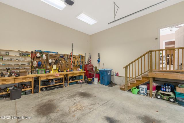 11610 Wetherby Ave, Louisville, KY 40243