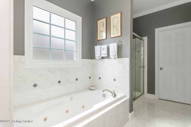 11610 Wetherby Ave, Louisville, KY 40243