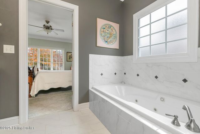 11610 Wetherby Ave, Louisville, KY 40243