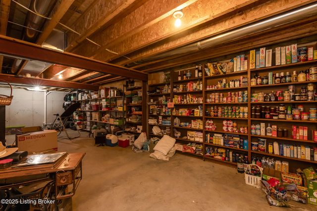 11610 Wetherby Ave, Louisville, KY 40243