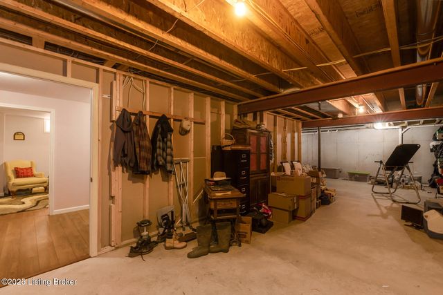 11610 Wetherby Ave, Louisville, KY 40243