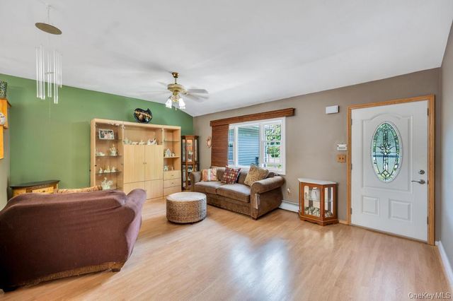 3 Megan Court, Bellport, NY 11713