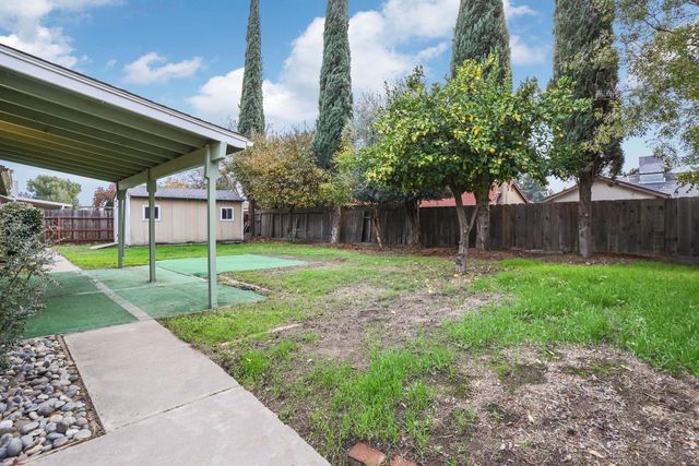 1417 Fransen Ln, Modesto, CA 95355