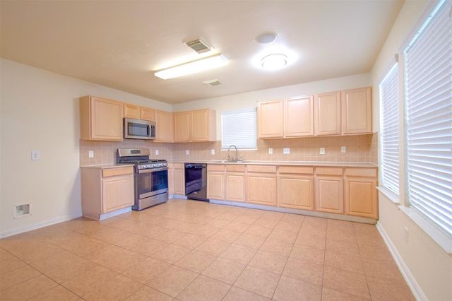 15602 Waumsley Way, Sugar Land, TX 77498