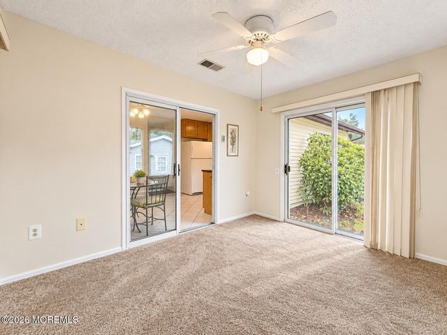 120C Ironwood Plaza, Monroe, NJ 08831