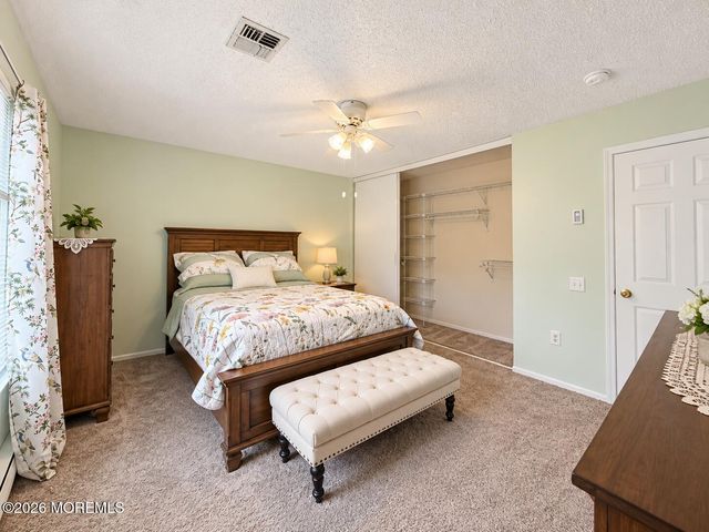 120C Ironwood Plaza, Monroe, NJ 08831