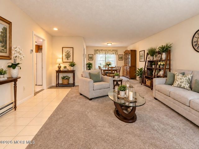 120C Ironwood Plaza, Monroe, NJ 08831