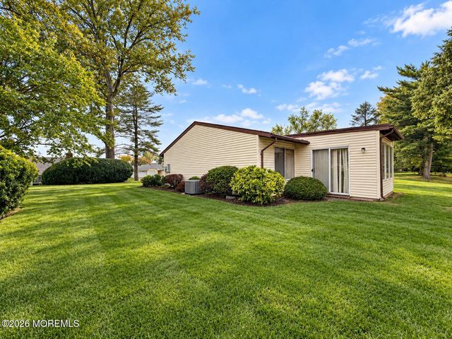 120C Ironwood Plaza, Monroe, NJ 08831