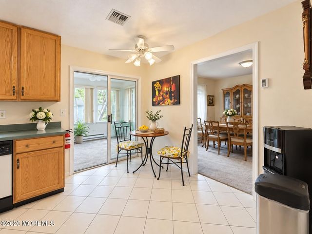 120C Ironwood Plaza, Monroe, NJ 08831