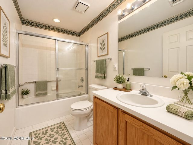 120C Ironwood Plaza, Monroe, NJ 08831