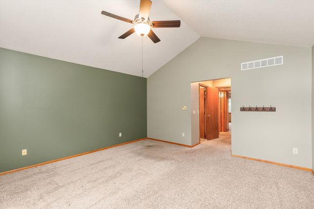 8209 Sharon Drive, Urbandale, IA 50322
