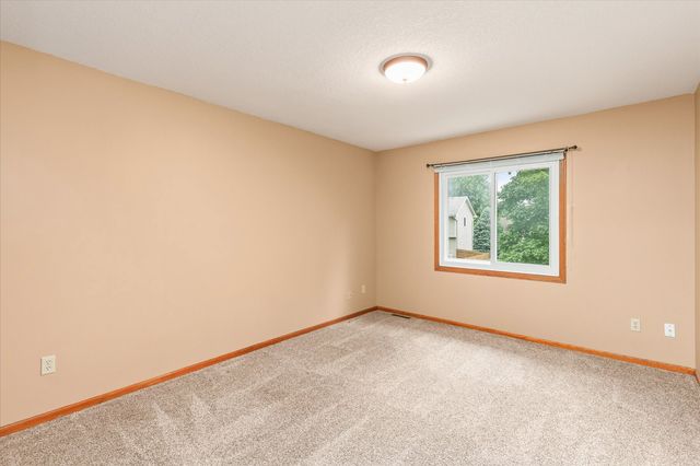 8209 Sharon Drive, Urbandale, IA 50322