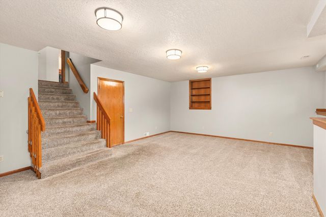 8209 Sharon Drive, Urbandale, IA 50322