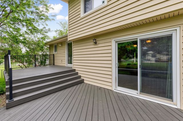 8209 Sharon Drive, Urbandale, IA 50322