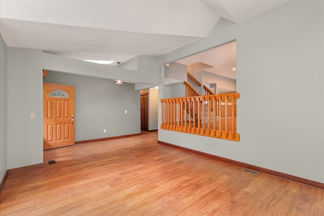 8209 Sharon Drive, Urbandale, IA 50322
