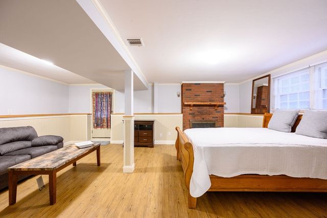 330 Pleasant St, Pembroke, MA 02359