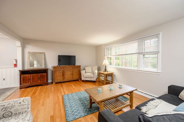 330 Pleasant St, Pembroke, MA 02359