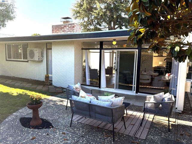 4837 Valpey Park Ave, Fremont, CA 94538