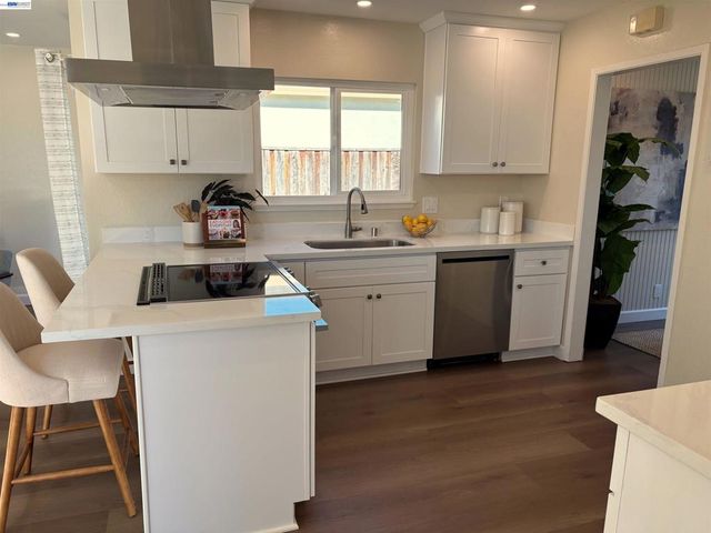 4837 Valpey Park Ave, Fremont, CA 94538