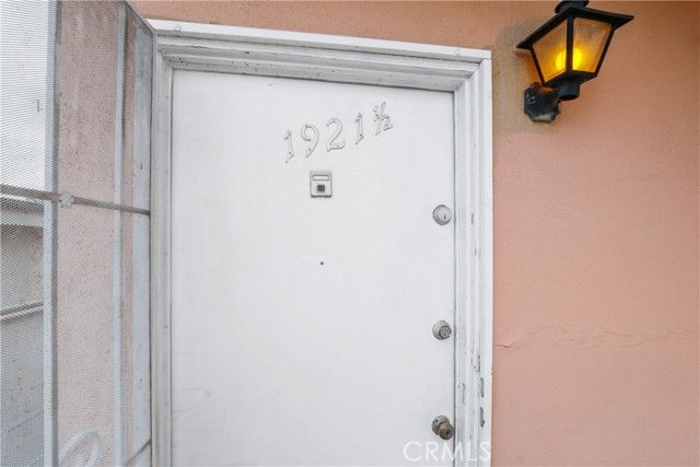 1921 Chariton Street, Los Angeles, CA 90034