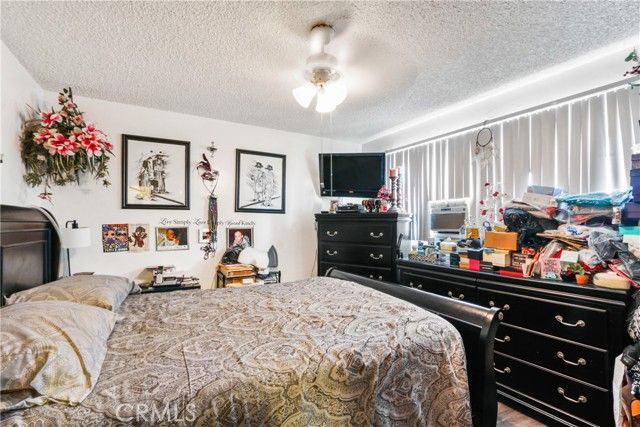 1921 Chariton Street, Los Angeles, CA 90034