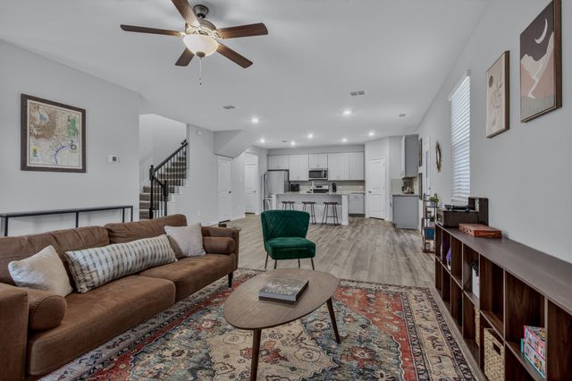 2617 Kings Canyon Mews, Corinth, TX 76210