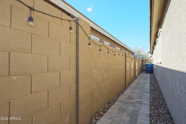 19655 W WOODLANDS Avenue, Buckeye, AZ 85326