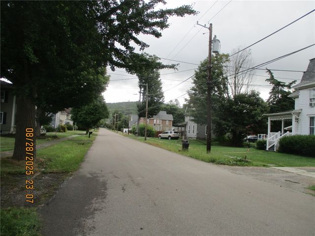 6 Alexander Street 1, Avoca, NY 14809