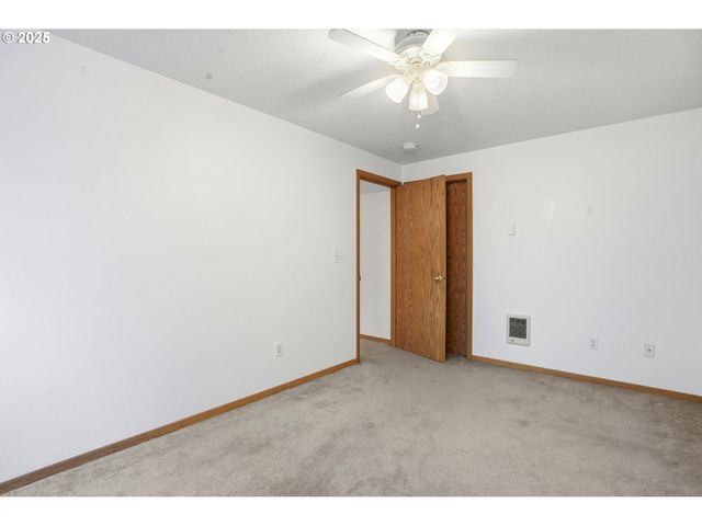 513 Se CLARK Ave, Battle Ground, WA 98604