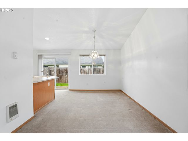 513 Se CLARK Ave, Battle Ground, WA 98604