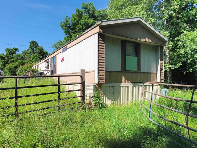 3149 Horse Farm Drive, Spencer, IN 47460