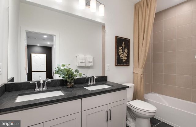 42708 CATTAIL CREEK DR, Leesburg, VA 20176