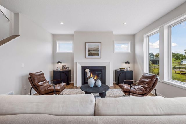 6188 Harkness Lane S, Cottage Grove, MN 55016