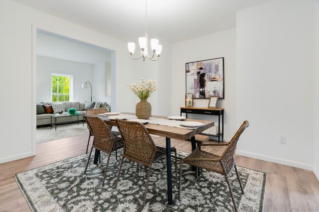 75 Hudson Circle 44, Marlboro, NY 12542