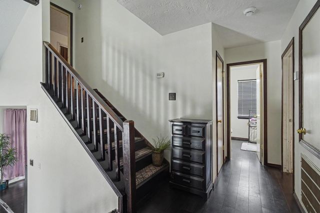 423 S 4th Street, La Porte, TX 77571