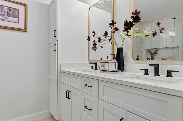 28 Swan Ave. 1, Boston, MA 02128