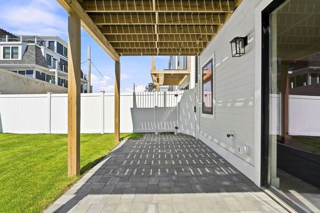 28 Swan Ave. 1, Boston, MA 02128
