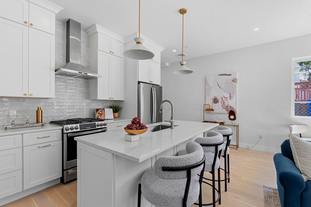 28 Swan Ave. 1, Boston, MA 02128