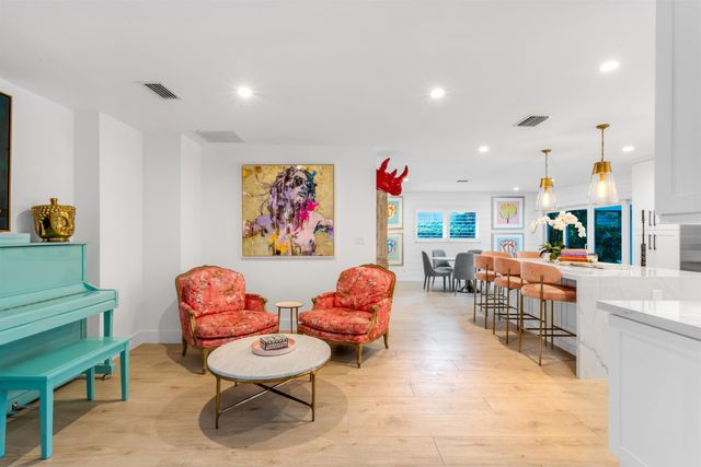 2720 Cardinal Circle, Gulf Stream, FL 33483