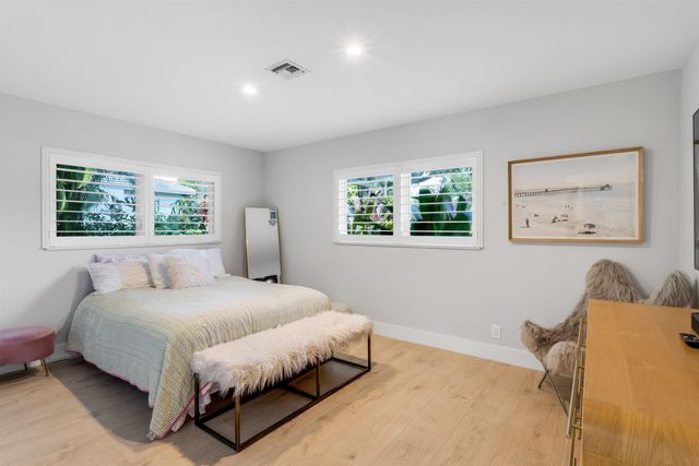 2720 Cardinal Circle, Gulf Stream, FL 33483