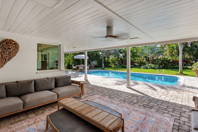 2720 Cardinal Circle, Gulf Stream, FL 33483