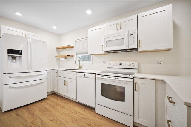 2927 E 16th Ave, Spokane, WA 99223