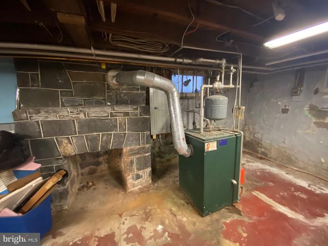 2012 OLD FORTY FOOT RD, Harleysville, PA 19438