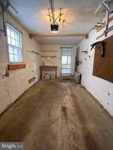 2012 OLD FORTY FOOT RD, Harleysville, PA 19438