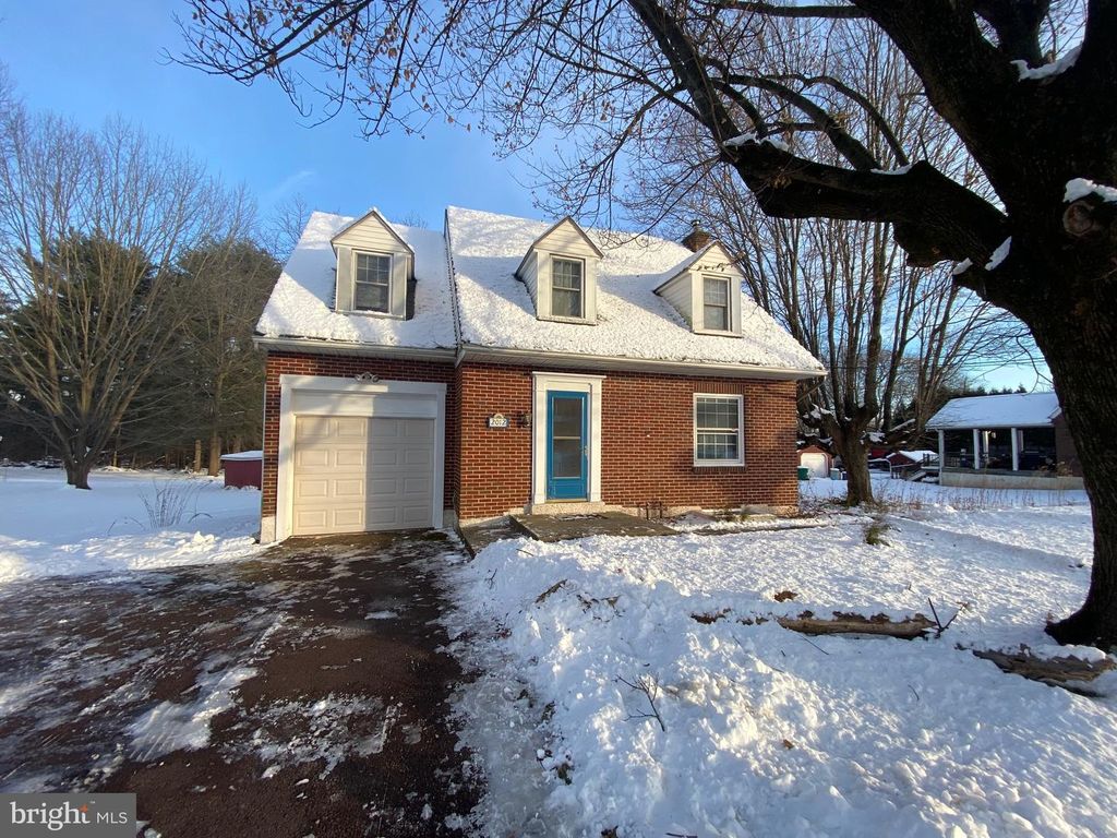 2012 OLD FORTY FOOT RD, Harleysville, PA 19438