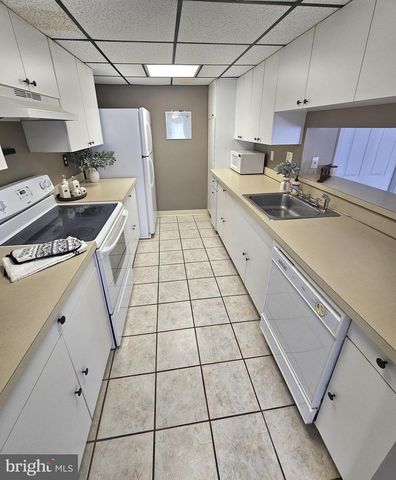 301 COBBLE CREEK, Newark, DE 19702