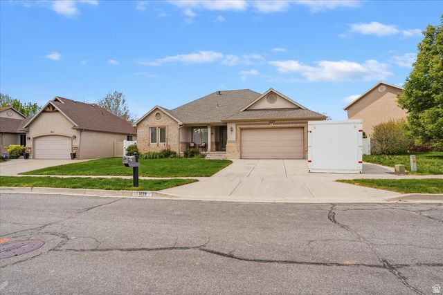 1229 N 2025 W, Layton, UT 84041