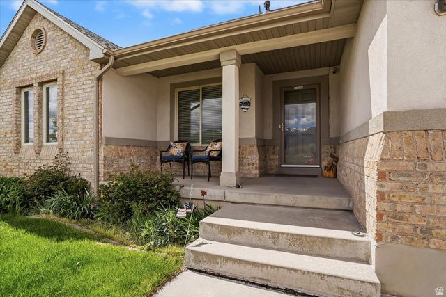 1229 N 2025 W, Layton, UT 84041