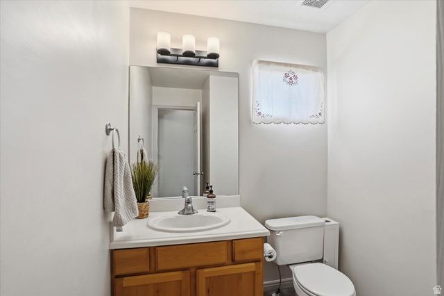 1229 N 2025 W, Layton, UT 84041